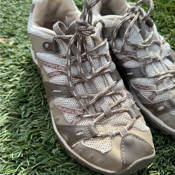 Merrell Beige and Gray Athletic Shoes - Picture 2 of 6